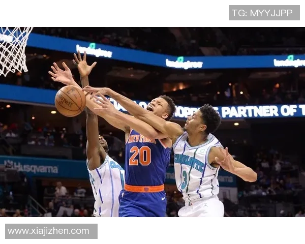 2019年热火与尼克斯激战回顾:篮球场上的激情与对抗 2019年热火与尼克斯激战回顾:篮球场上的激情与对抗